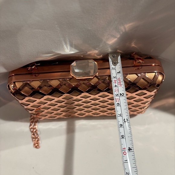 LA REGALE Cage Rose Gold Clutch Bag with a Strap To Convert to Crossbody. - Picture 6 of 13